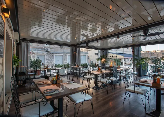 Pansion Kamenar 2 3* Primošten